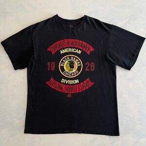 Majestic Chicago Blackhawks NHL Distressed Tee Shirt